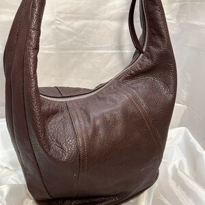 Hobo International Large Shoulder Bag Dark Brown Leather top and side zip